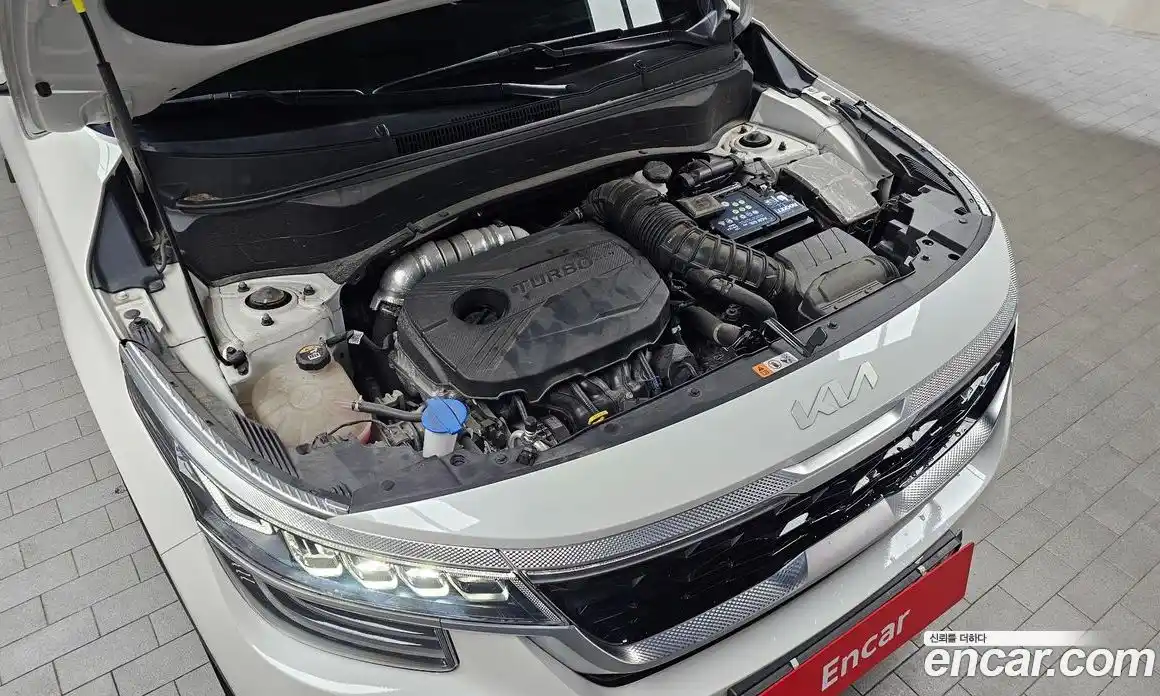 Kia Seltos 2022 1.6 Автомат в Москве № 12298, фото 19