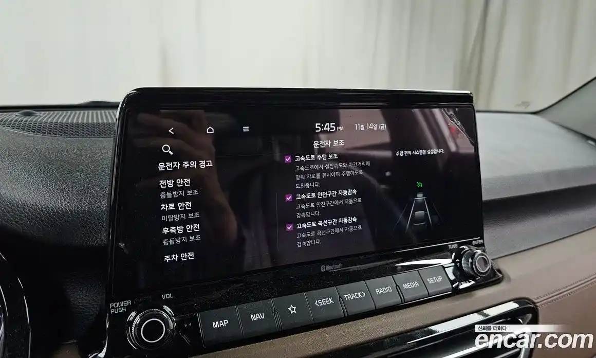 Kia Seltos 2022 1.6 Автомат в Москве № 12298, фото 7