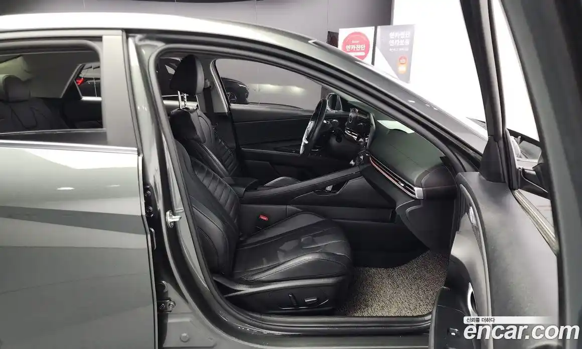 Hyundai Avante 2023 1.6 Автомат в Москве № 123053, фото 10