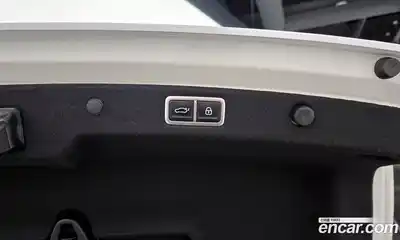 Hyundai Grandeur 2023 1.6 Автомат в Москве № 123585, миниатюра 2