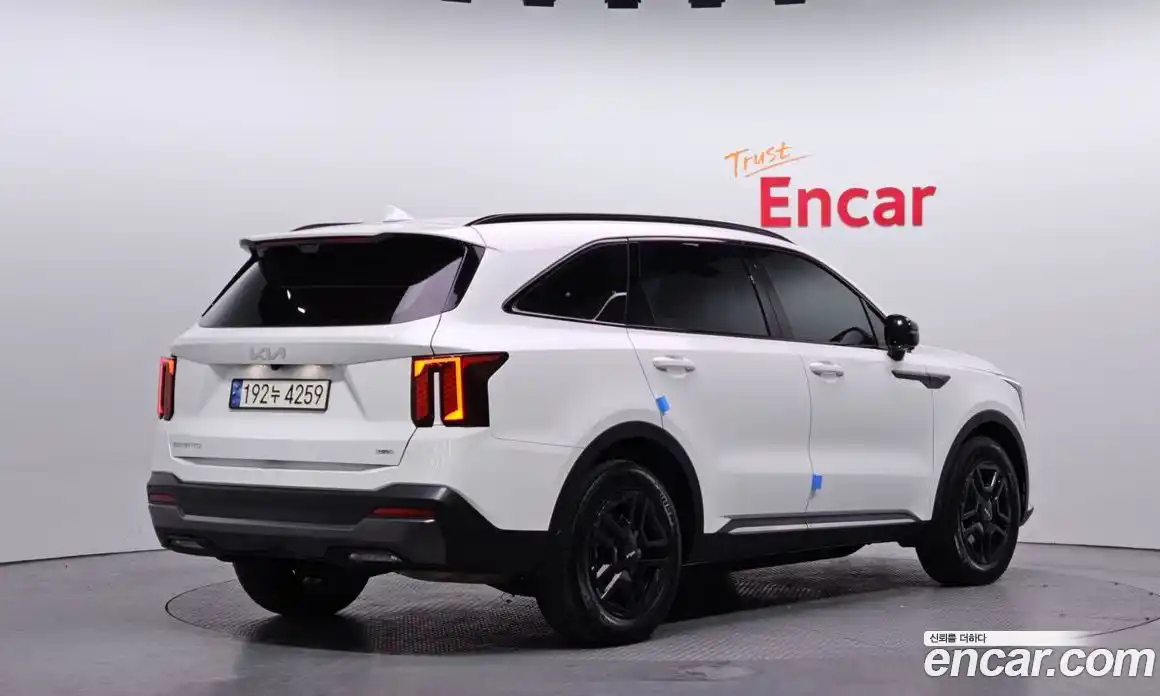 Kia Sorento 2024 1.6 Автомат в Москве № 124353, фото 1