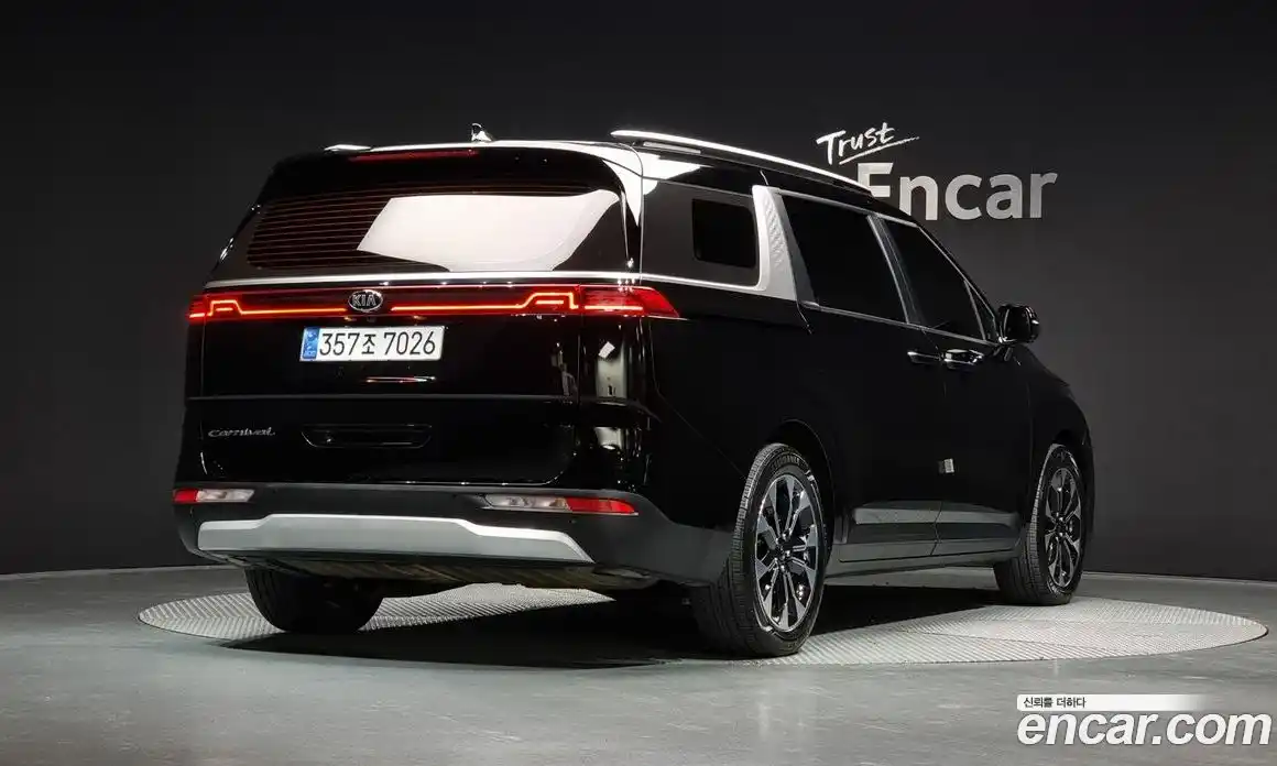 Kia Canival 2021 2.2 Автомат в Москве № 124417, фото 20