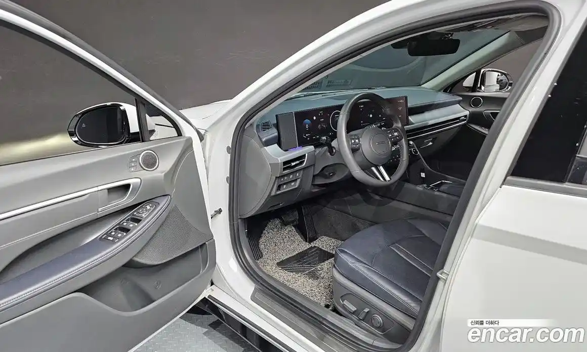 Hyundai Sonata 2024 2.0 Автомат в Москве № 126340, фото 12