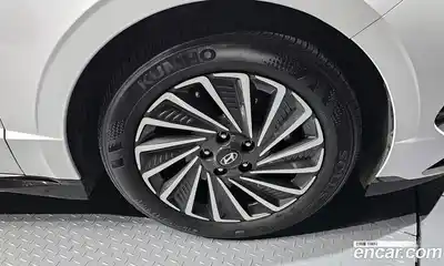 Hyundai Sonata 2024 2.0 Автомат в Москве № 126340, миниатюра 6