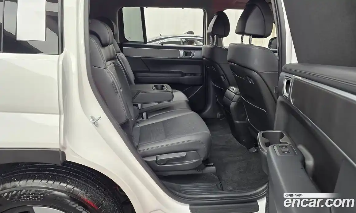 Hyundai Santa Fe 2024 1.6 Автомат в Москве № 126796, фото 12