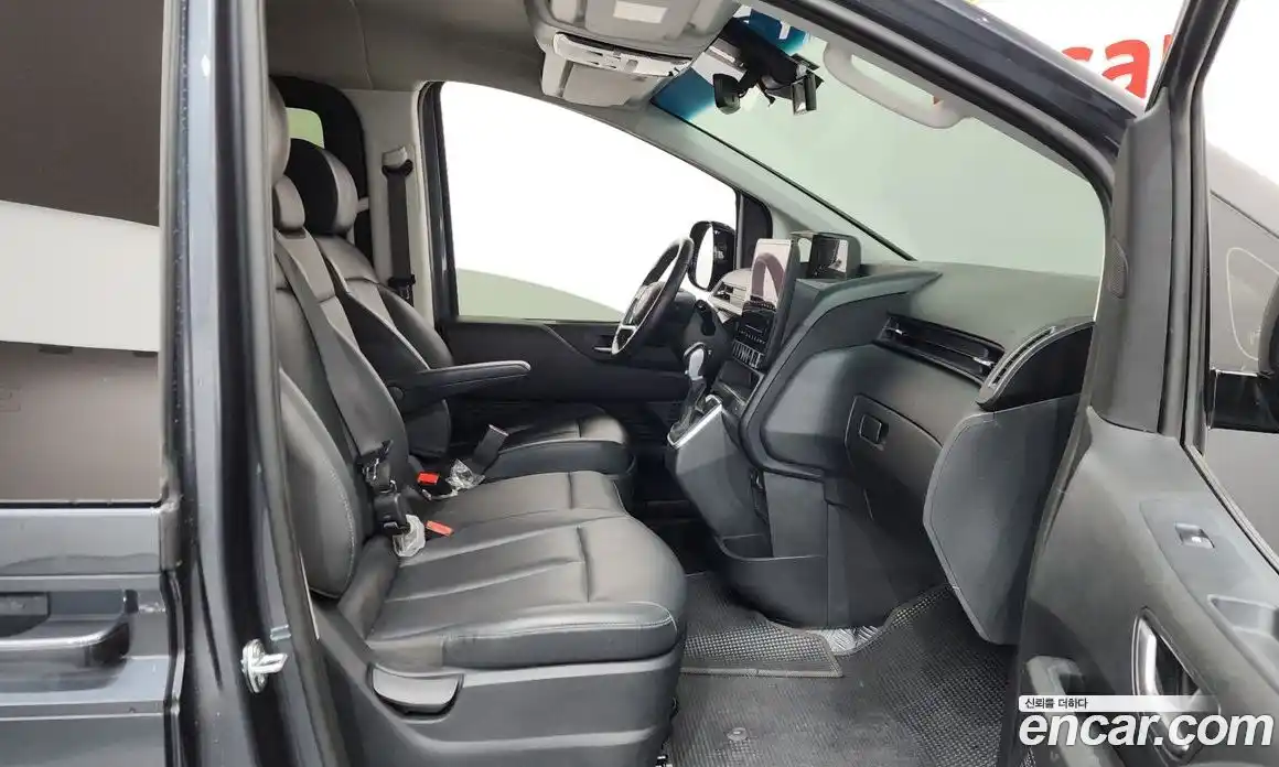 Hyundai Staria 2024 2.2 Автомат в Москве № 126930, фото 6