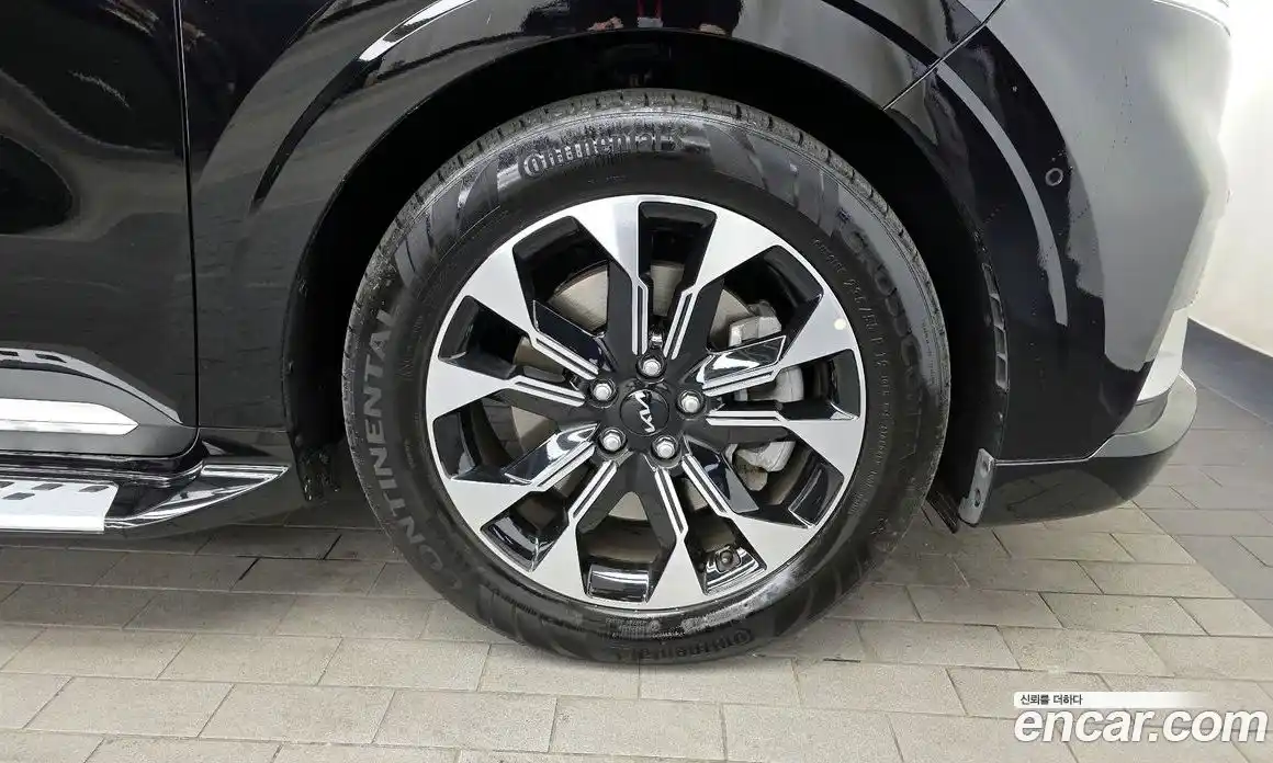 Kia Canival 2023 3.5 Автомат в Москве № 131302, фото 15