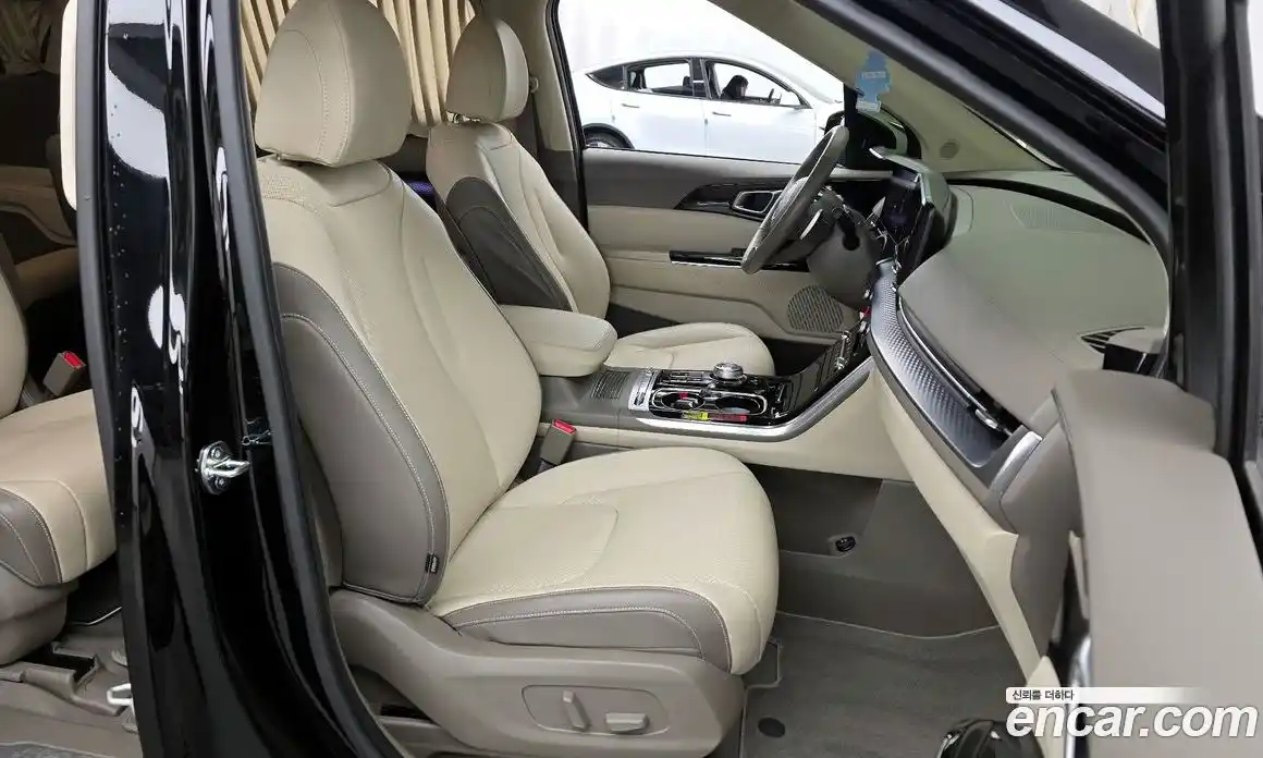 Kia Canival 2023 3.5 Автомат в Москве № 131302, фото 5