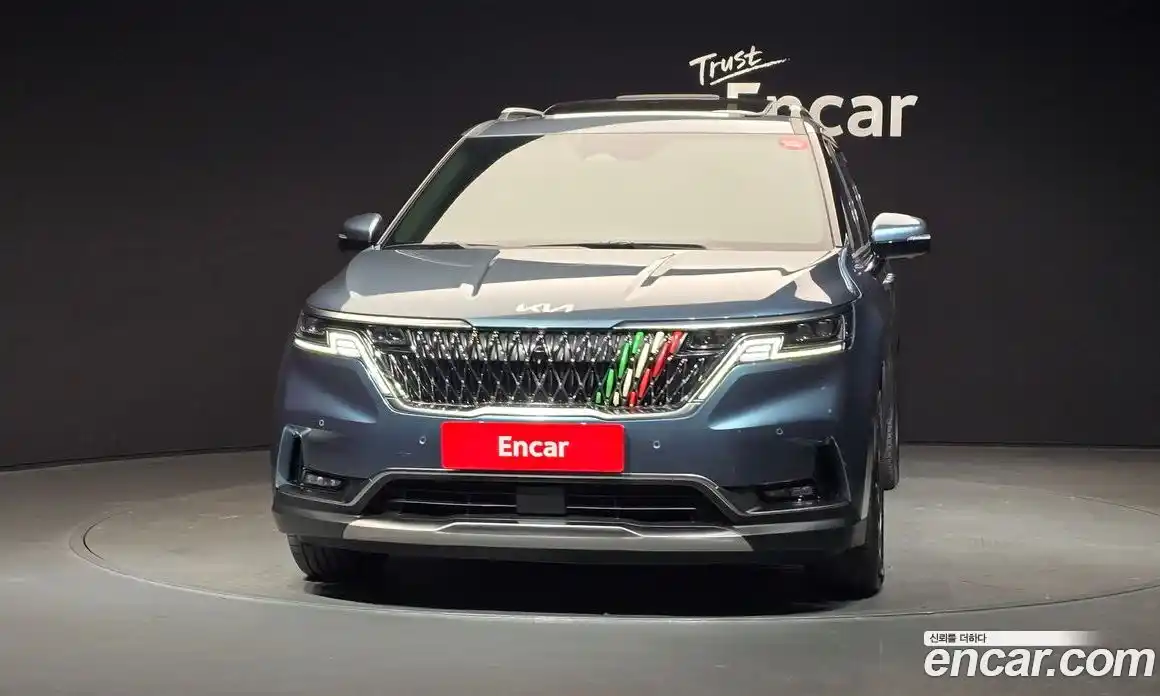 Kia Canival 2023 2.2 Автомат в Москве № 133364, фото 9