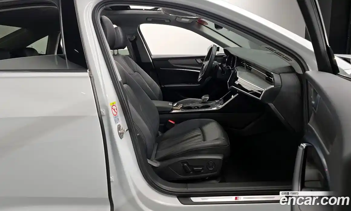 Audi A6 2020 2.0 Автомат в Москве № 135196, фото 2