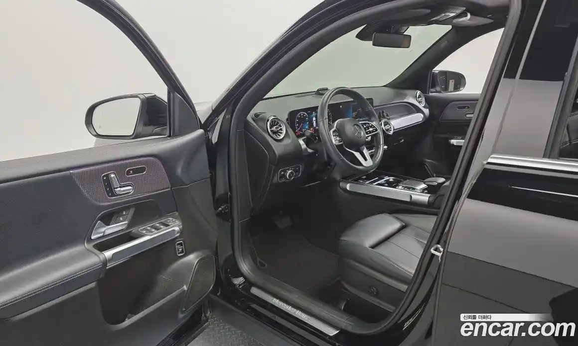 Mercedes-Benz GLB-Class 2020 2.0 Автомат в Москве № 136783, фото 15