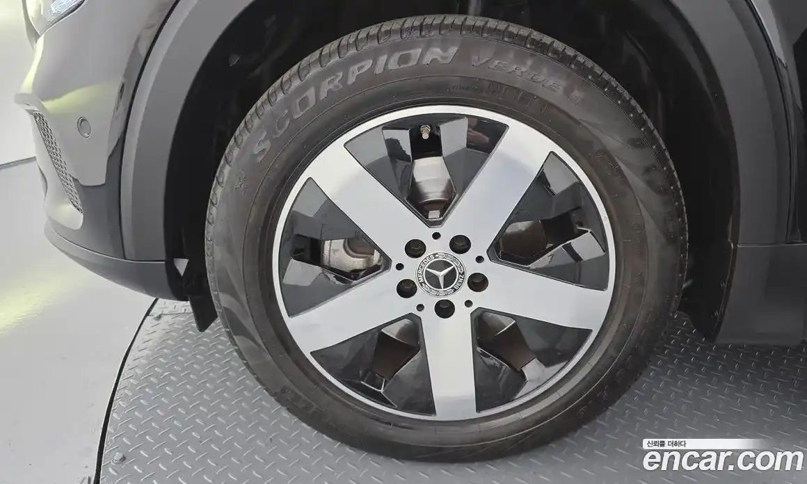 Mercedes-Benz GLB-Class 2020 2.0 Автомат в Москве № 136783, фото 20