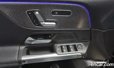 Mercedes-Benz GLB-Class 2020 2.0 Автомат в Москве № 136783, миниатюра 3