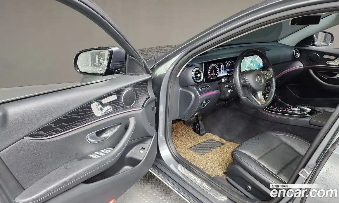 Mercedes-Benz E-Class 2017 2.0 Автомат в Москве № 139802, фото 14