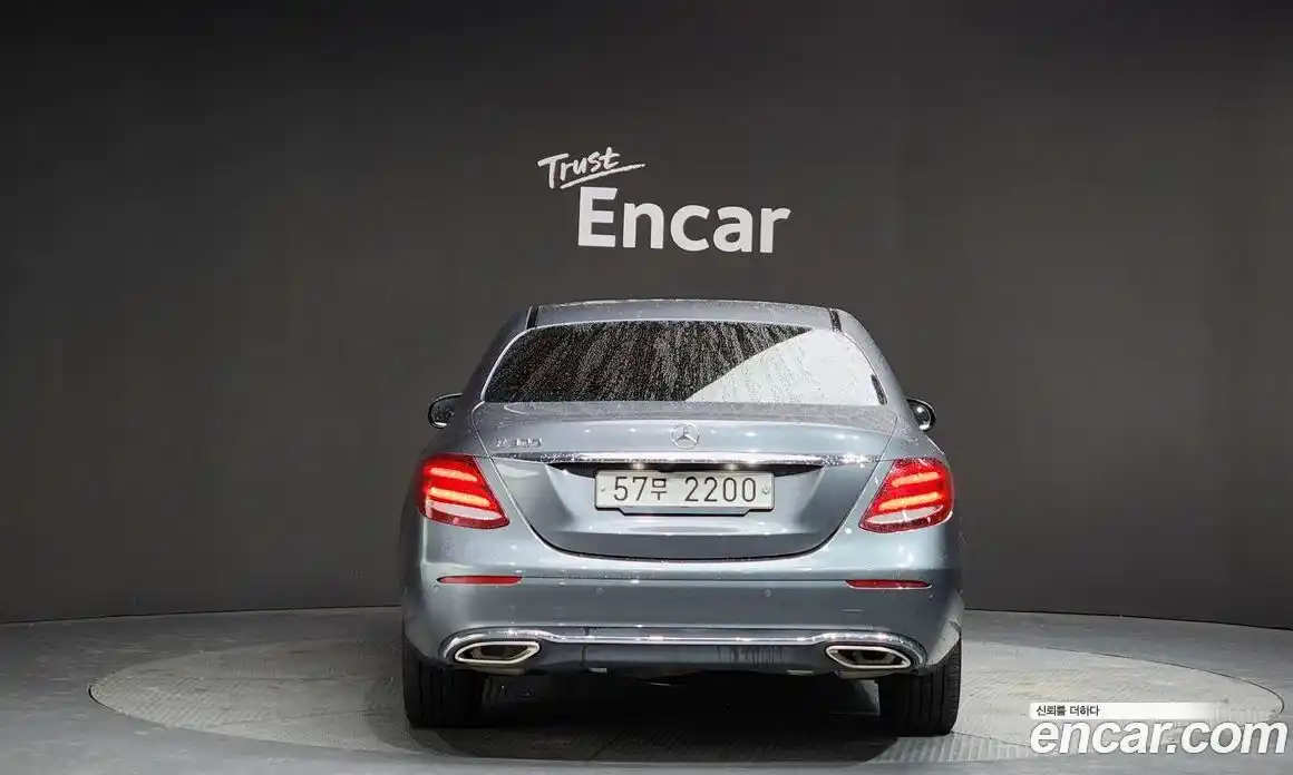 Mercedes-Benz E-Class 2017 2.0 Автомат в Москве № 139802, фото 7