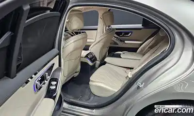 Mercedes-Benz S-Class 2022 2.9 Автомат в Москве № 141565, миниатюра 2