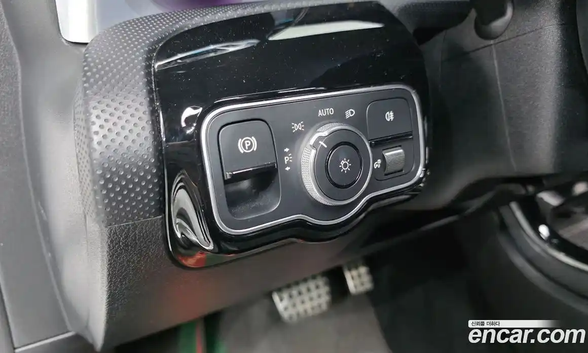 Mercedes-Benz CLA-Class 2023 2.0 Автомат в Москве № 142897, фото 11