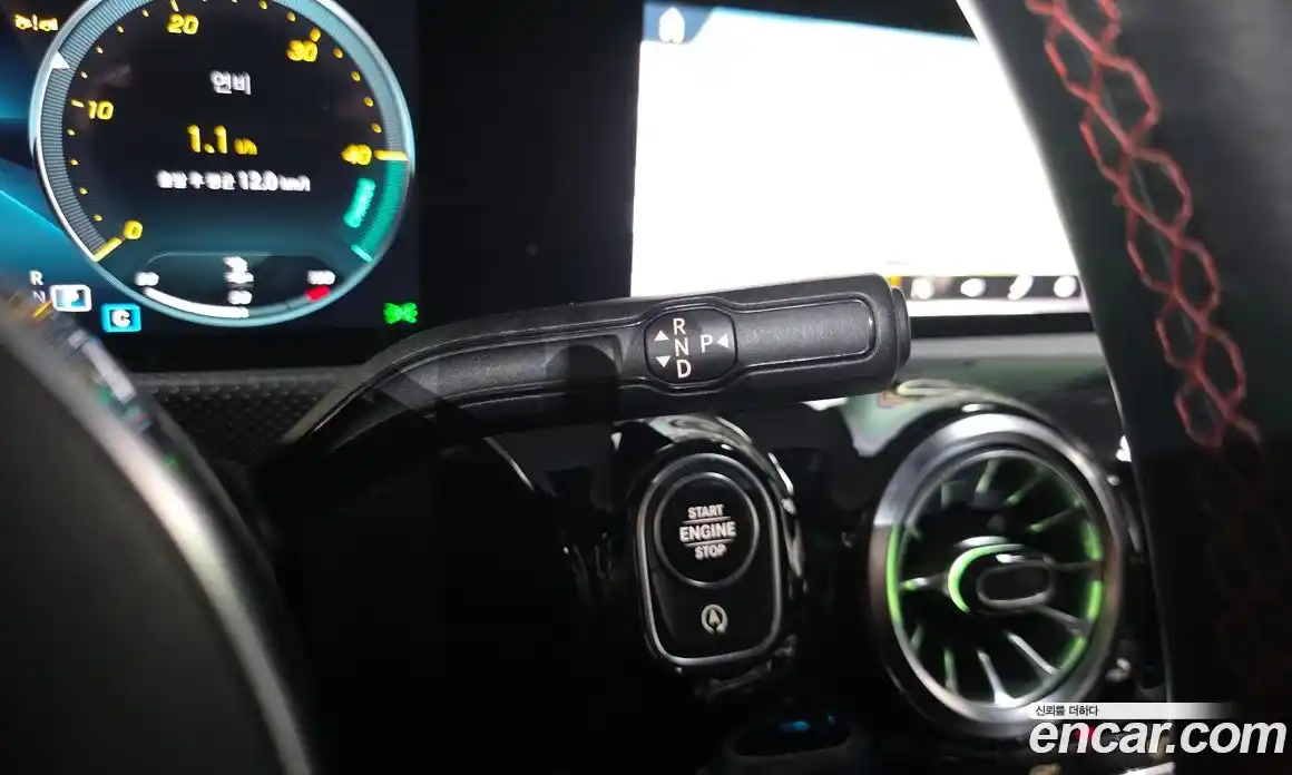 Mercedes-Benz CLA-Class 2023 2.0 Автомат в Москве № 142897, фото 16