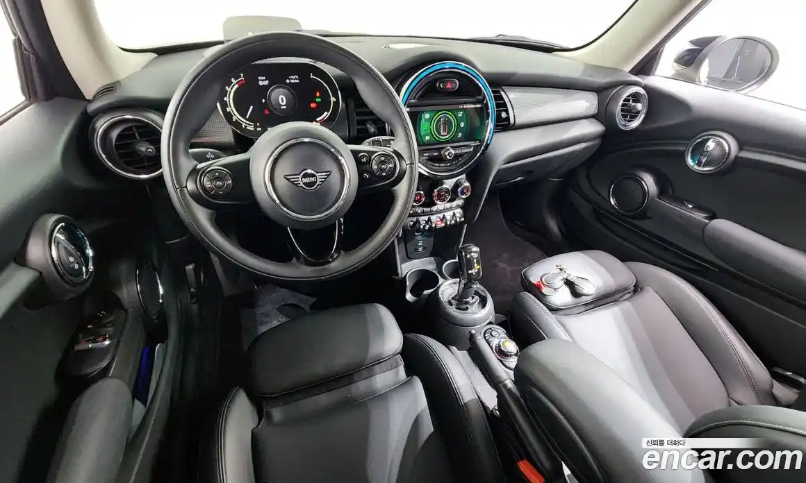 Mini Cooper 2021 1.5 Автомат в Москве № 153067, фото 13