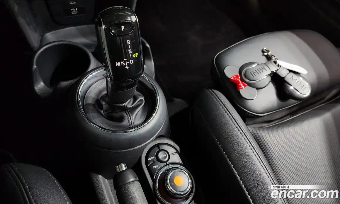 Mini Cooper 2021 1.5 Автомат в Москве № 153067, фото 17