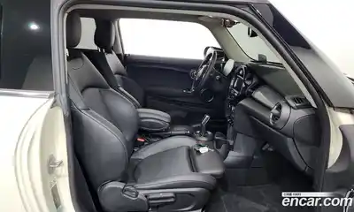 Mini Cooper 2021 1.5 Автомат в Москве № 153067, миниатюра 2