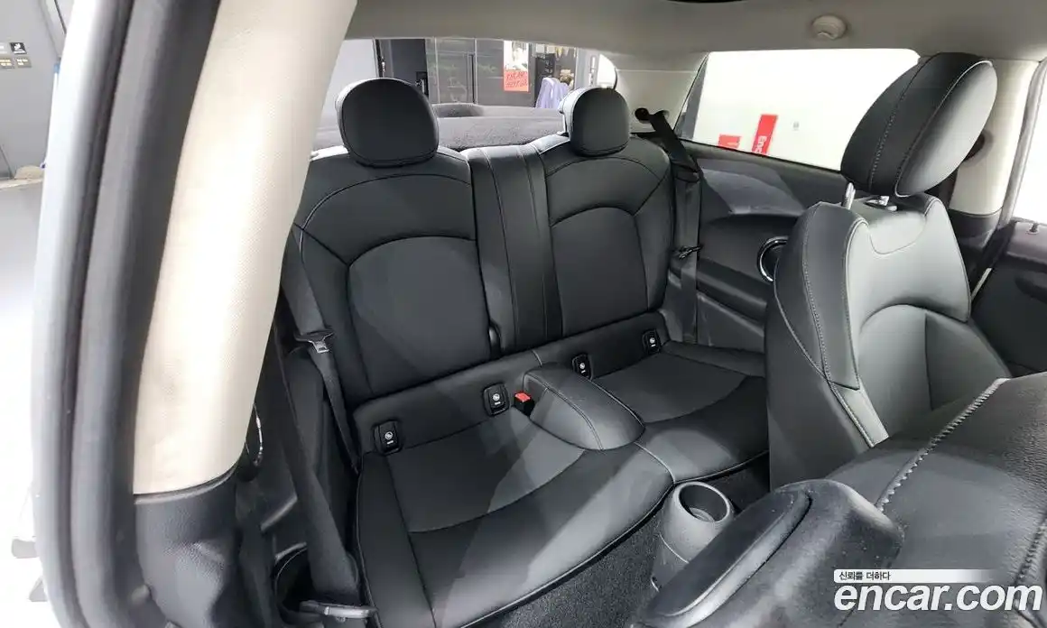 Mini Cooper 2021 1.5 Автомат в Москве № 153067, фото 3