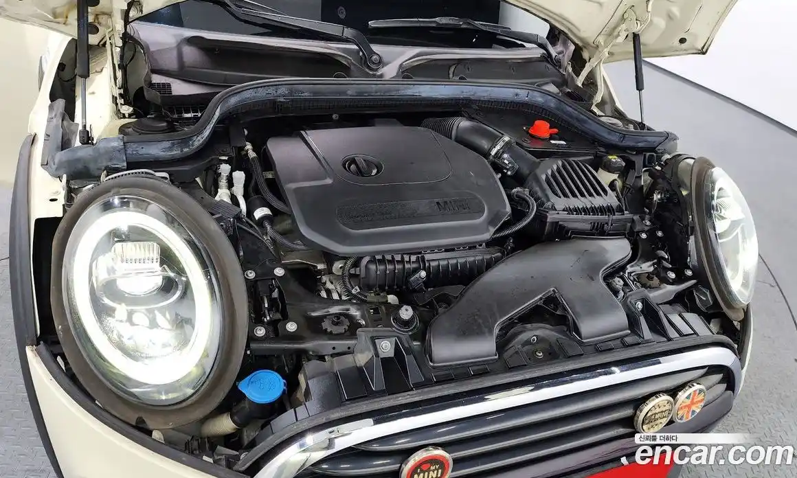 Mini Cooper 2021 1.5 Автомат в Москве № 153067, фото 8