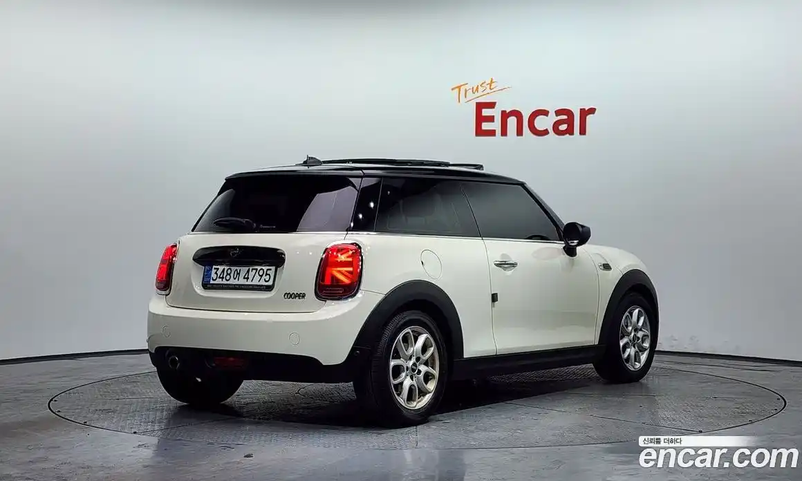 Mini Cooper 2021 1.5 Автомат в Москве № 153067, фото 9