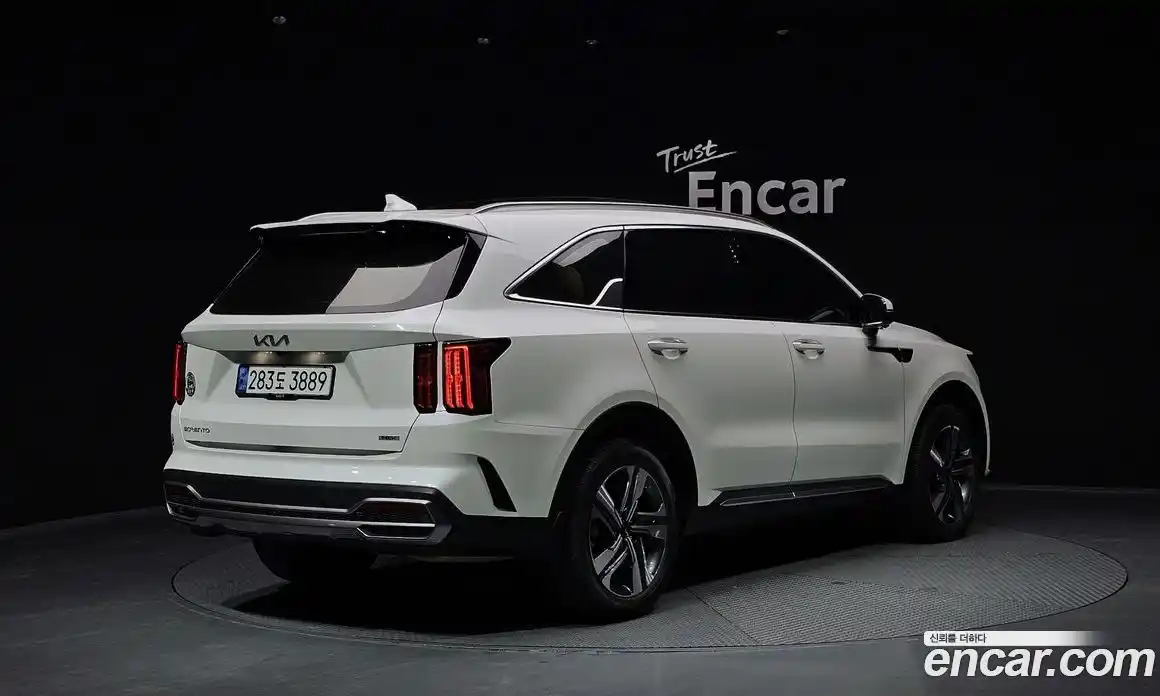 Kia Sorento 2023 1.6 Автомат в Москве № 15384, фото 5