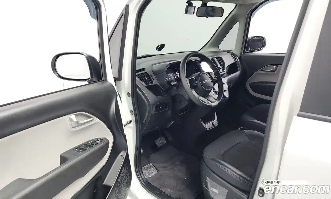 Kia Ray 2023 1.0 Автомат в Москве № 15614, фото 12