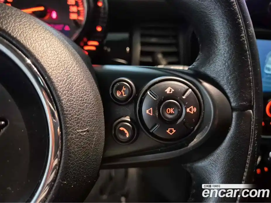 Mini Cooper 2015 1.5 Автомат в Москве № 156863, фото 12