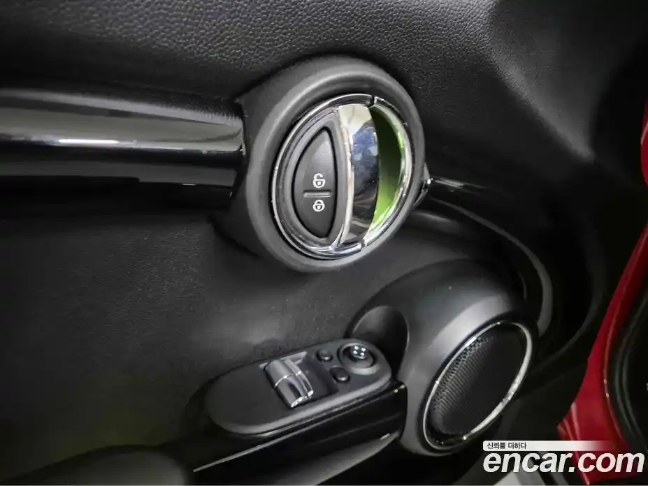 Mini Cooper 2015 1.5 Автомат в Москве № 156863, фото 4