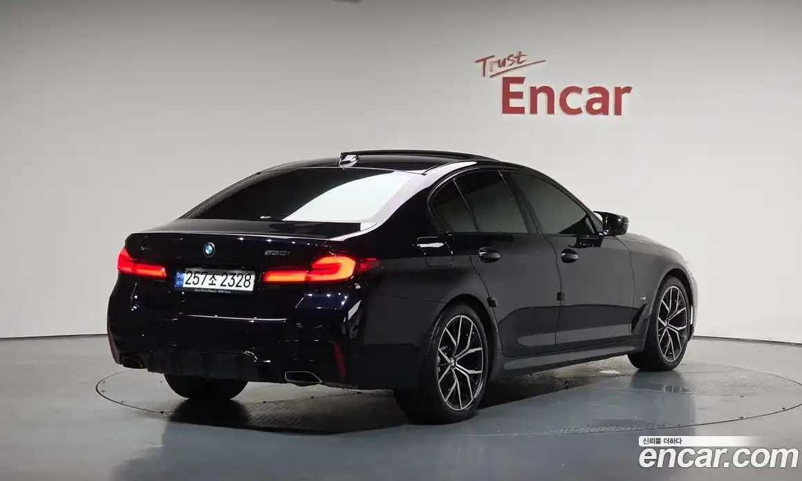 BMW 5-Series 2023 2.0 Автомат в Москве № 157179, фото 4