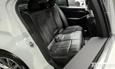 BMW 5-Series 2018 2.0 Автомат в Москве № 158736, миниатюра 2