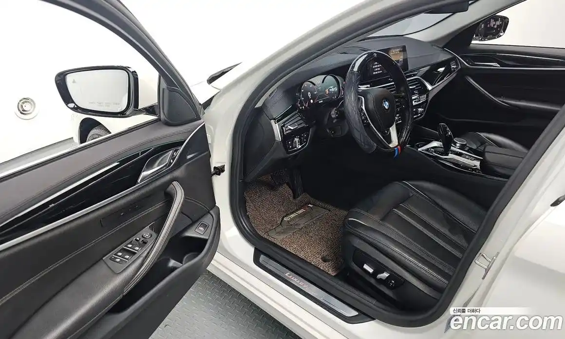 BMW 5-Series 2018 2.0 Автомат в Москве № 159241, фото 20