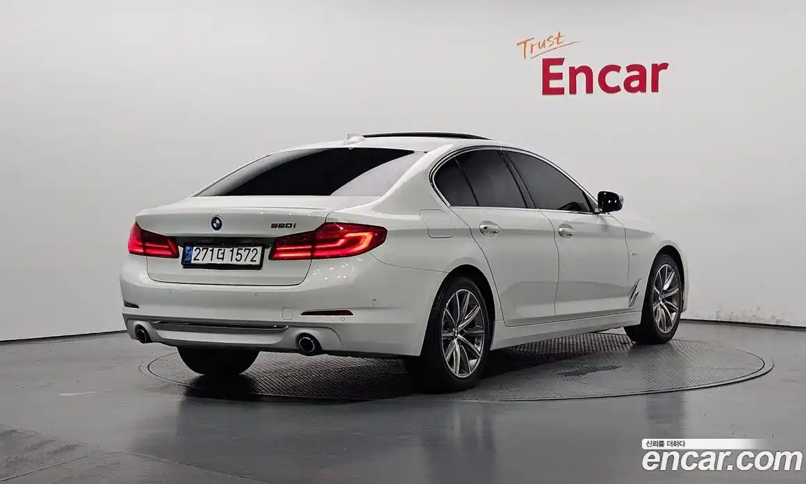 BMW 5-Series 2018 2.0 Автомат в Москве № 159241, фото 9