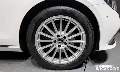 Mercedes-Benz E-Class, 2022