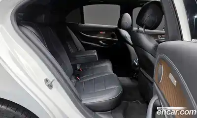 Mercedes-Benz E-Class 2022 2.0 Автомат в Москве № 160420, миниатюра 11