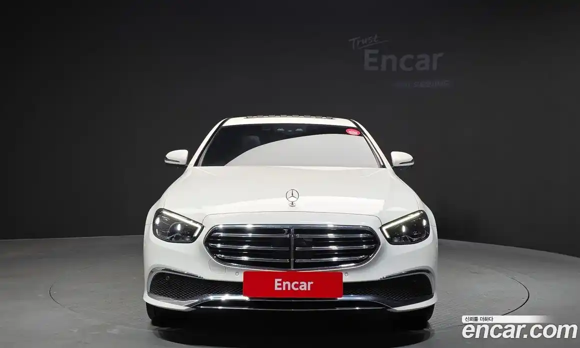 Mercedes-Benz E-Class 2022 2.0 Автомат в Москве № 160420, фото 14