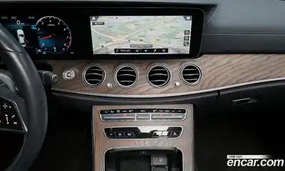 Mercedes-Benz E-Class 2022 2.0 Автомат в Москве № 160420, миниатюра 5