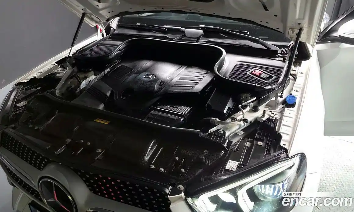 Mercedes-Benz GLE-Class 2023 3.0 Автомат в Москве № 160609, фото 17