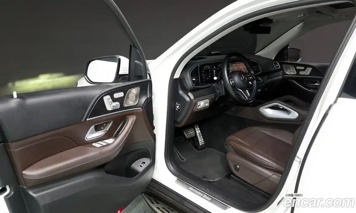 Mercedes-Benz GLE-Class 2023 3.0 Автомат в Москве № 160609, фото 5