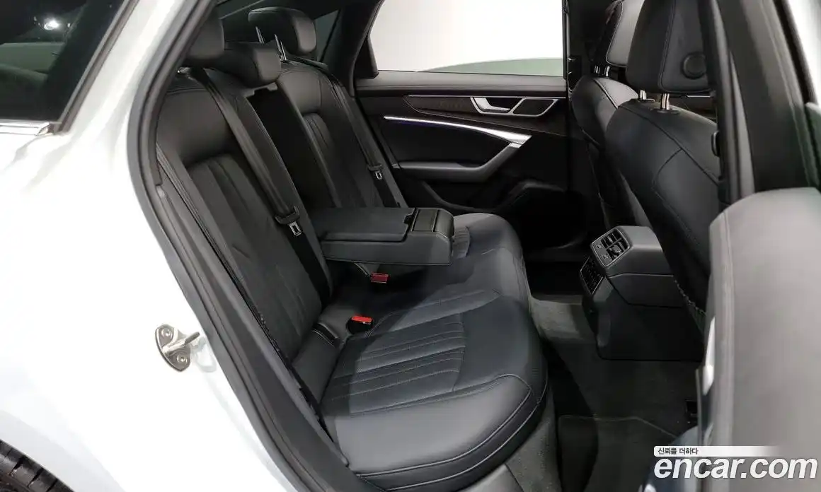 Audi A6 2023 2.0 Автомат в Москве № 162974, фото 13