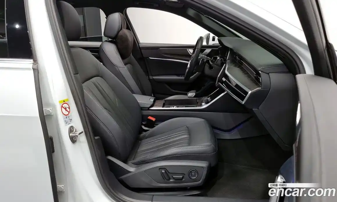 Audi A6 2023 2.0 Автомат в Москве № 162974, фото 3