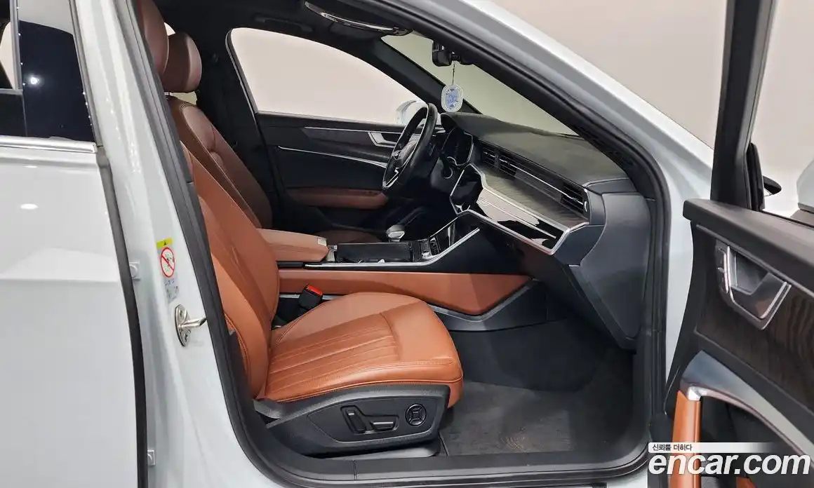 Audi A6 2021 2.0 Автомат в Москве № 163170, фото 15