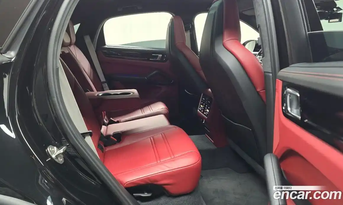 Porsche Cayenne 2023 3.0 Автомат в Москве № 165206, фото 19