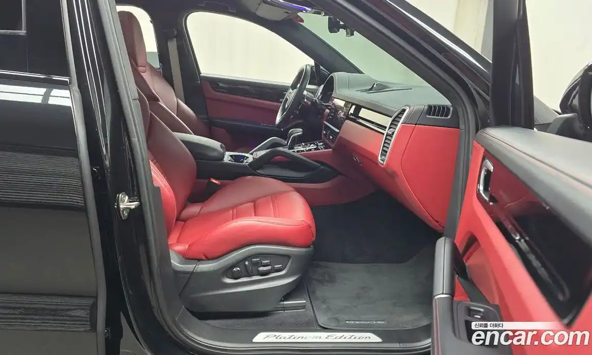 Porsche Cayenne 2023 3.0 Автомат в Москве № 165206, фото 4