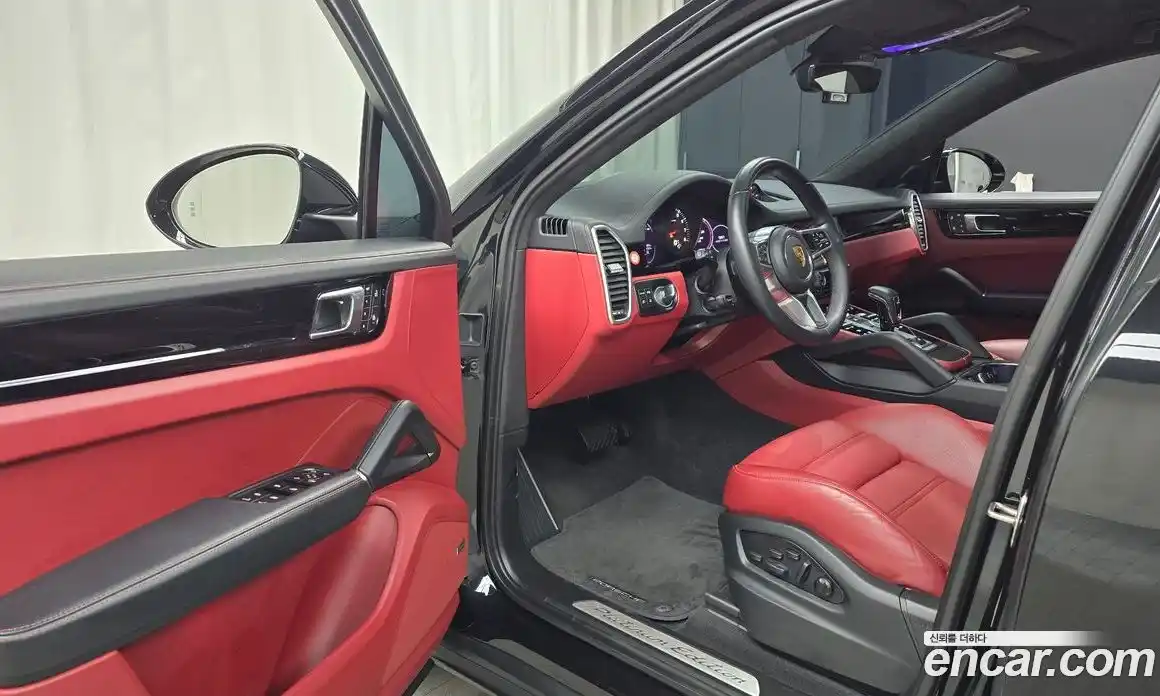 Porsche Cayenne 2023 3.0 Автомат в Москве № 165206, фото 9