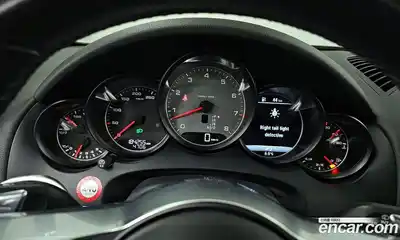 Porsche Cayenne 2015 3.6 Автомат в Москве № 165687, миниатюра 9