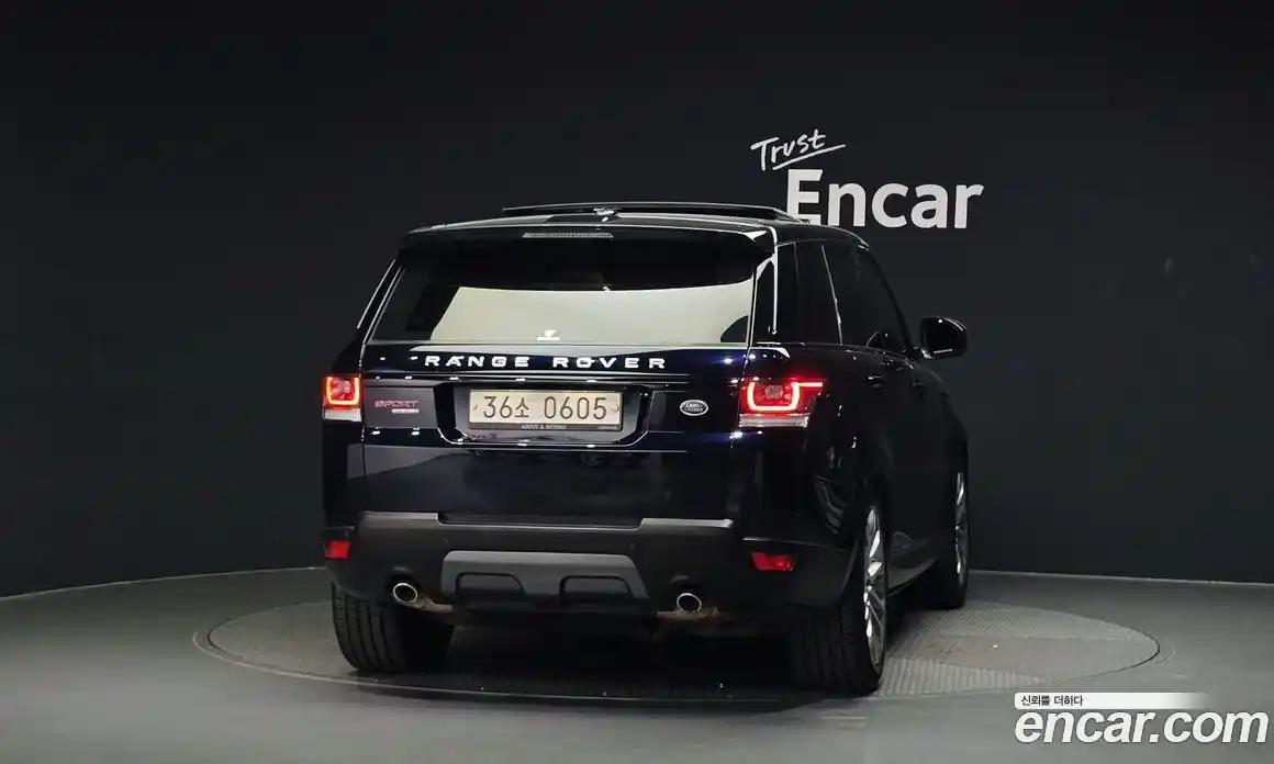 Land Rover Range-Rover Sport 2016 3.0 Автомат в Москве № 166318, фото 6